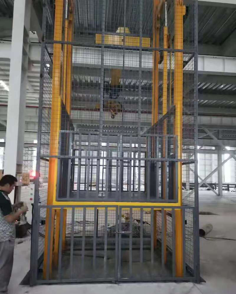 液壓升降貨梯